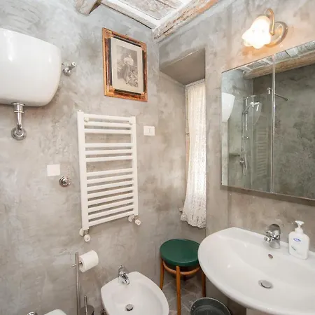 Red Elegant And Charming Near Rome Villa Rocca Di Papa