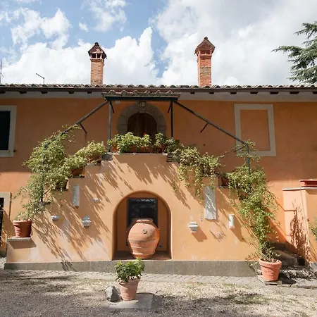 Red Elegant And Charming Near Rome *